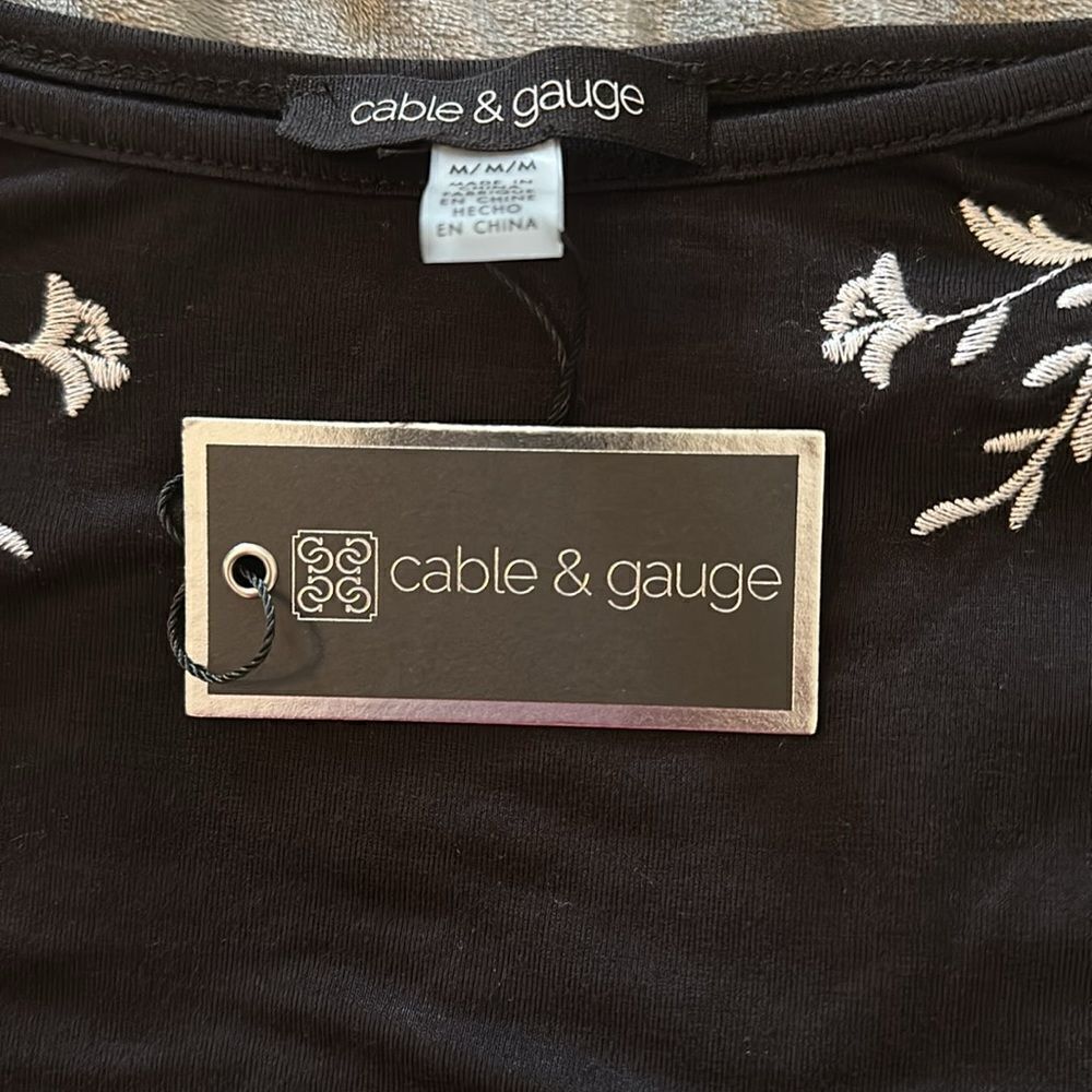 Cable & Gauge Black Peep Shoulder Flower Embroidered Top Blouse Shirt Medium NWT - Picture 5 of 6